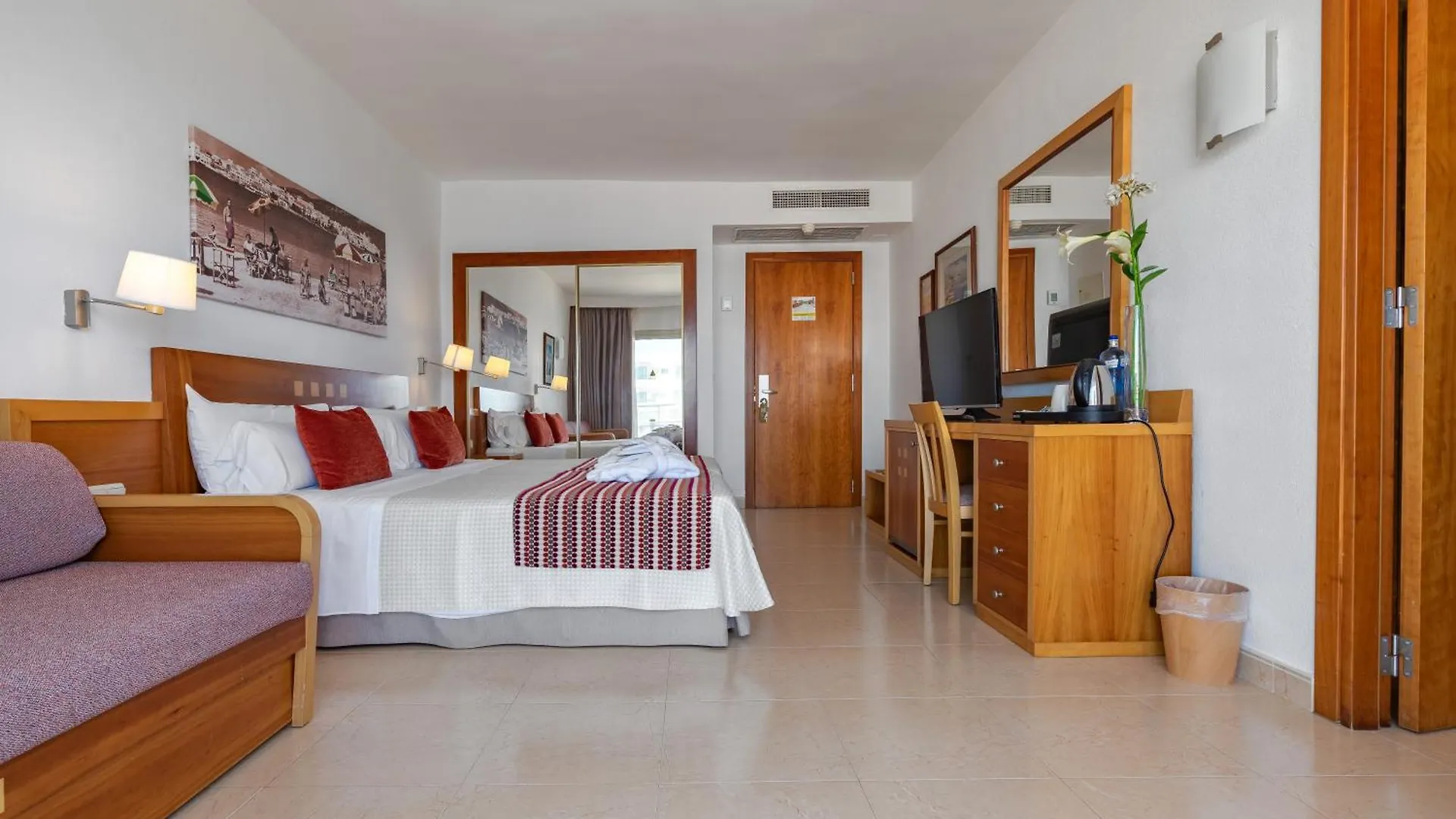 Bellamar Hotel Beach&Spa San Antonio  4*, San Antonio (Ibiza) Spanien